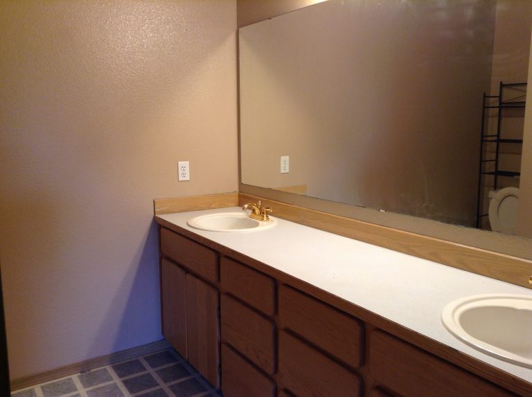 12 Master bath