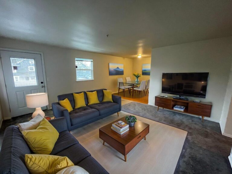 2 - Living Room - Mid-Century Modern - 8