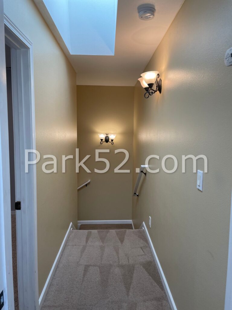808 Oxford - 10-1750978761137