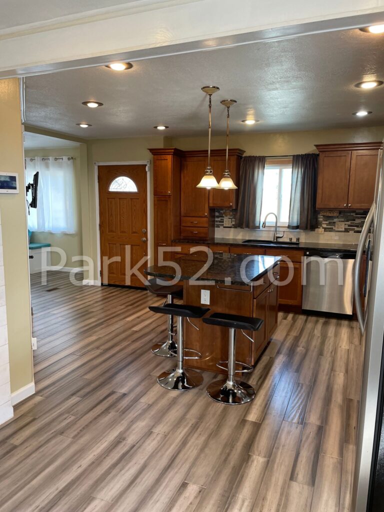 808 Oxford - 2-1750978738527