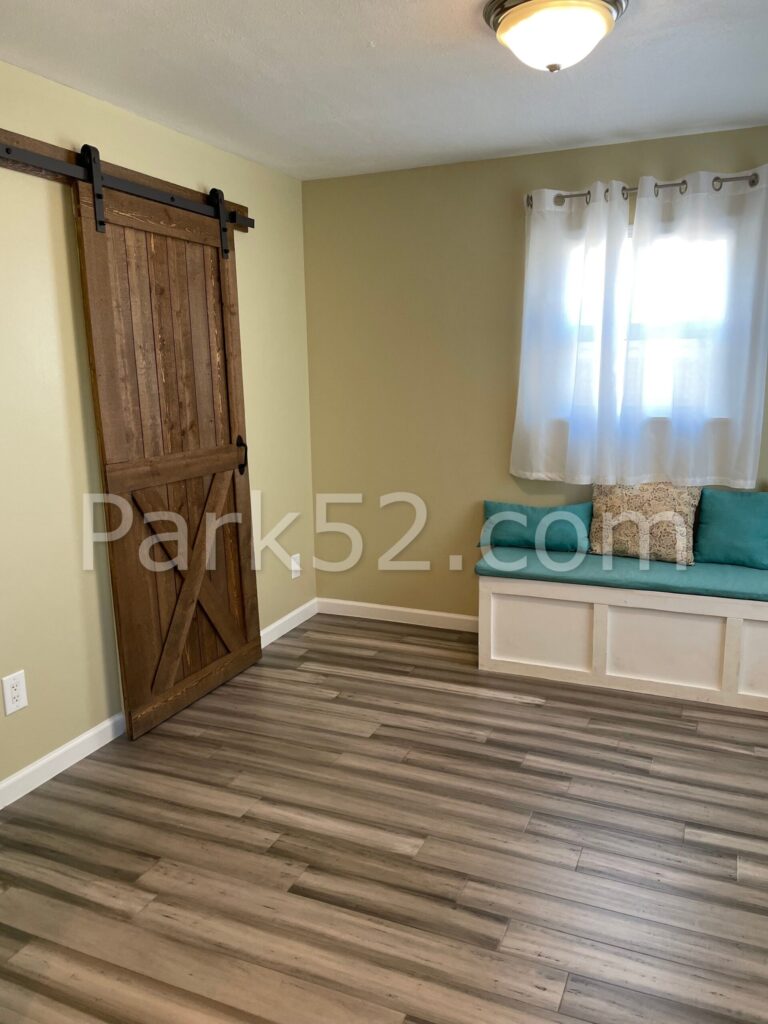 808 Oxford - 6-1750978748853